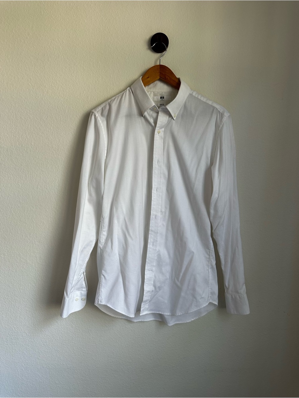 Uniqlo Men’s White Slim Fit Dress Shirt Button Down Size S